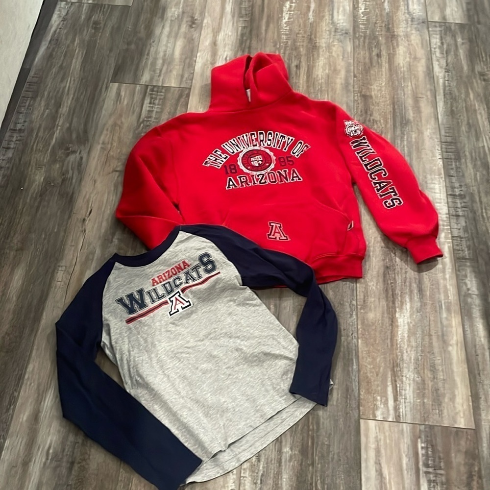 University of Arizona Wildcats long sleeve tee and hoodie lot